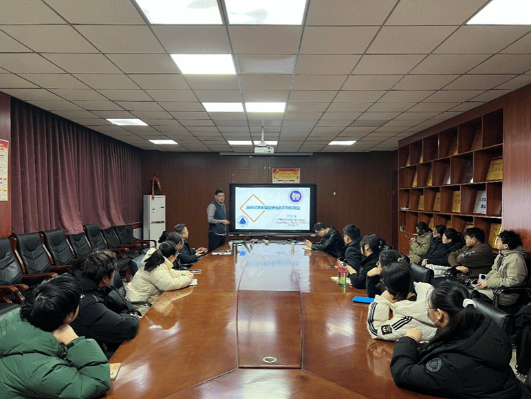 中国科公司上海有机所崇庆雷研究员应邀为公司师生作学术报告